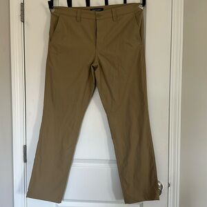 Bluffworks Men’s Ascender Chino Tailored-fit Pants in Khaki/Tan size 33x30